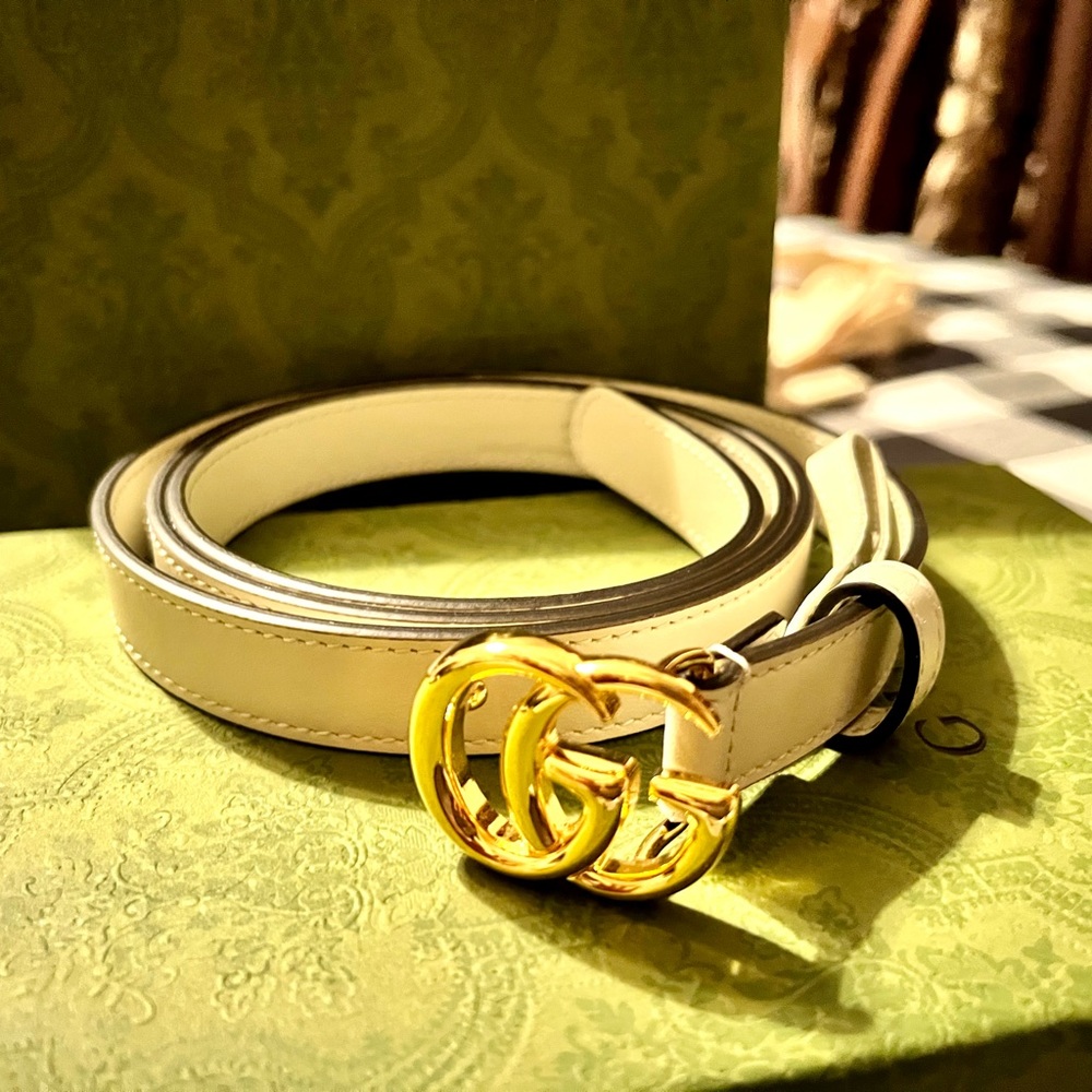 Gucci-Thin patent double G Belt